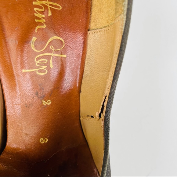 Vintage Rhythm Step Black Velvet Pumps -Size 6.5 - Picture 7 of 10